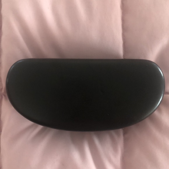 Michael Kors sunglasses case - Picture 2 of 3